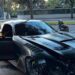 Mercedes bate em árvore e motorista, ferido, foge; carro de R$ 800 mil foi abandonado
