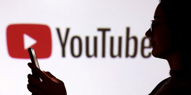 YouTube automatiza detecção de vídeos criados por inteligência artificial
